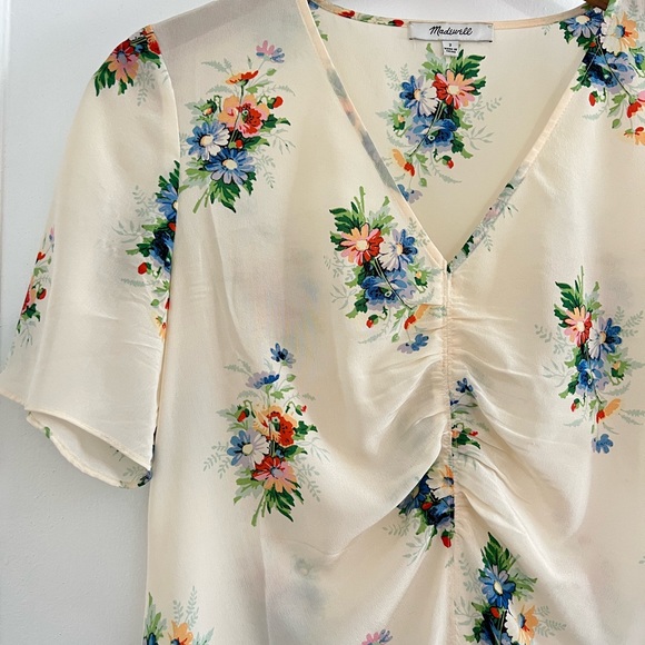 Madewell Silk Shirred-Front Top in Classic Corsage - Picture 6 of 6